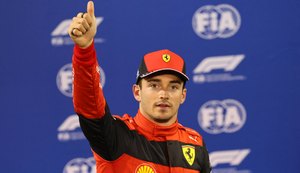 Leclerc supera Verstappen no treino classificatório e consegue a pole para o GP do Bahrein