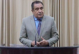 Deputado denuncia abandono de espaços históricos de Maceió