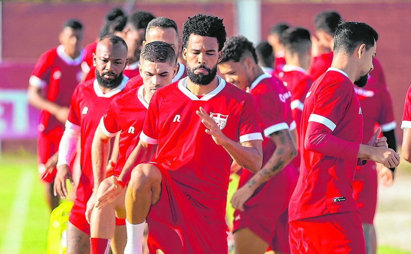 CRB melhora índices para evitar queda