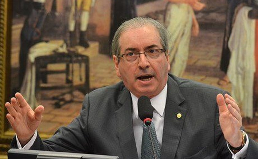 Cunha chega a Brasília, onde vai depor em processo sobre desvios no FI-FGTS