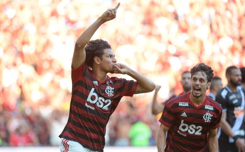 Flamengo repete placar da ida, é campeão carioca e Vasco demite Alberto Valentim