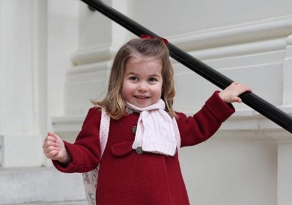 Princesa Charlotte tem seu primeiro dia de aula em creche de Londres