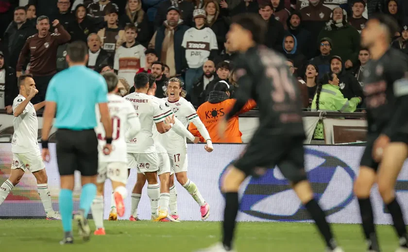 Fluminense leva susto, mas é 1º classificado à semi da Libertadores