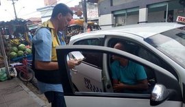 SMTT fiscaliza táxis por irregularidades