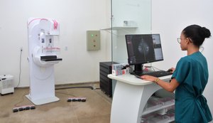 Após descobrir câncer de mama indolor, mulher enfatiza importância da mamografia