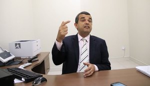 “O Estado deve cumprir a Constituição”