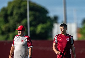 CRB não deve poupar titulares no confronto de amanhã com o Vitória