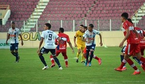 Galo perde para o Confiança e fica na sétima colocação na Série B