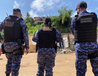 Maceió autoriza recompensa a guardas por apreensão de drogas, armas e captura de foragidos
