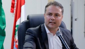 Governo anuncia entrega de 1 milhão de cestas básicas e antecipará 13º a aposentados