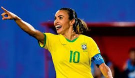 Rainha Marta celebra despedida de solteira ao lado da noiva Carrie Lawrence em Marechal Deodoro