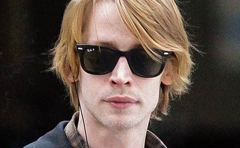 Macaulay Culkin dispara sobre pai abusivo: 'Homem mau'