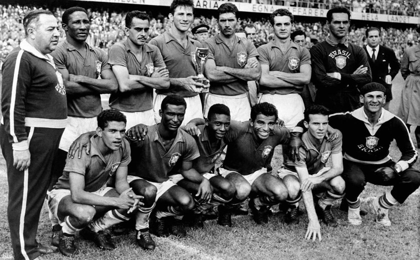 Do bebê alagoano ao soldado no Maracanazzo, o Velho Lobo seria campeão em 1958