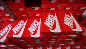Nike vai ajudá-lo a comprar ténis na Internet