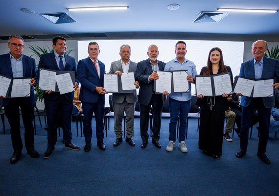 Paulo Dantas concede incentivos fiscais e locacionais a 19 empresas