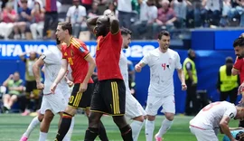 Goleiro do Irã faz milagre e ajuda a garantir empate com a Bélgica