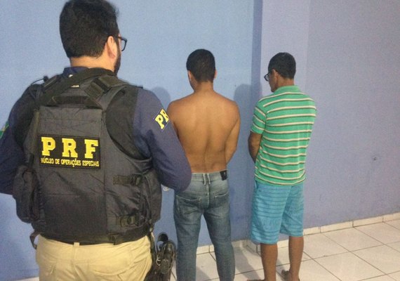 PRF prende pai e filho suspeitos de assaltos nas rodovias federais de AL