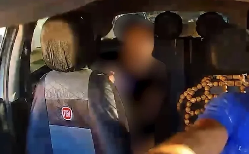 Motorista de aplicativo grava momento que passageiro se masturba dentro de veículo