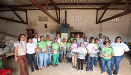 Programa CataMais entrega kits com EPIs a cooperativa de catadores em Arapiraca