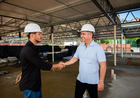 Governador visita obras da 2ª Creche Cria na Grota do Cigano e garante expansão da educação infantil em AL