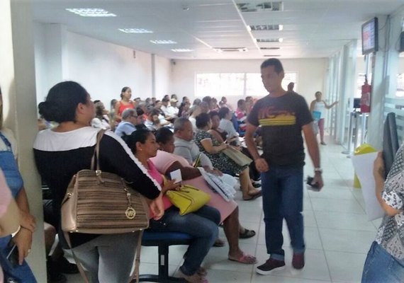 Casa de ferreiro, espeto de pau