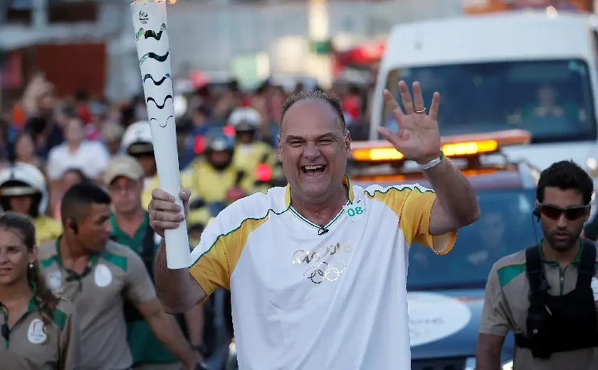 Flamengo aposenta camisa 14 de Oscar