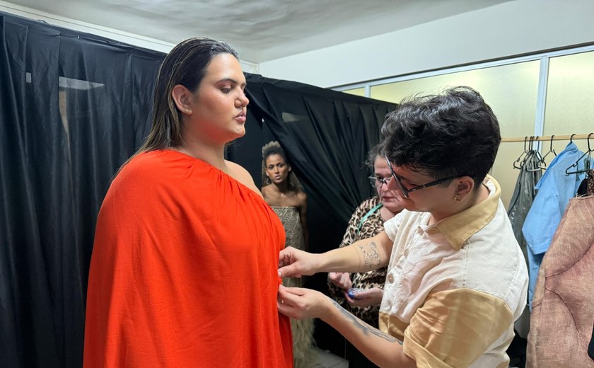 Instrutor do Senac Alagoas destaca suas raízes sertanejas em desfile para o Renda-se 2025