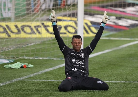 CSA pode acertar com o goleiro Diogo Silva do CRB