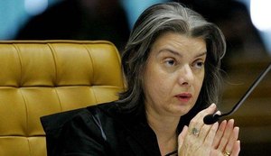 Cármen Lúcia diz que está confiante que Brasil vai superar dificuldades