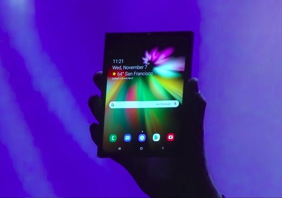 Empresa prevê celular dobrável da Samsung com megabateria de 6.000 mAh