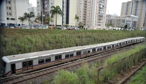 Trem do metrô descarrila no Distrito Federal