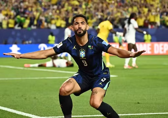 Com dois de Matheus Cunha e um de Vini Jr., Brasil vence Haiti e assume liderança do grupo