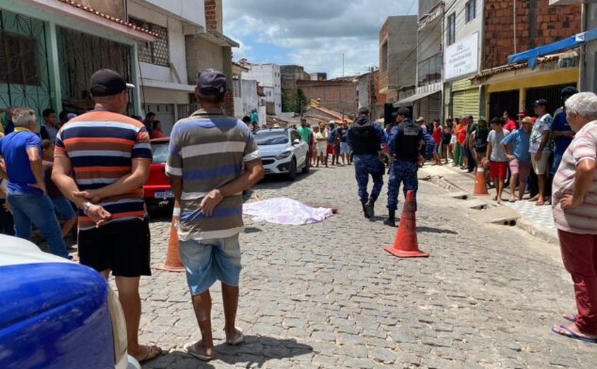 Sargento da PM é morto a tiros quando chegava em casa no interior de Alagoas