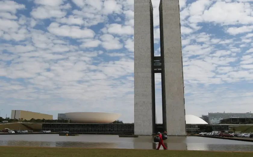 Congresso mais conservador deve mudar agenda, diz professor