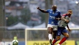 Com um a menos, Bahia segura empate com Cruzeiro na Fonte Nova