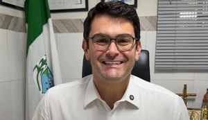 Educação em Destaque: André Almeida anuncia reajuste de 6% para o magistério de Mar Vermelho e supera piso nacional