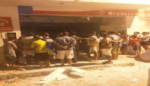 Bandidos explodem caixas eletrônicos do Bradesco em Mata Grande