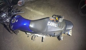 PM recupera motos roubadas e apreende arma de fogo em Arapiraca e Piranhas