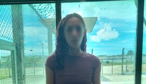 Mulher de reeducando é presa ao tentar entrar com maconha em presídio de AL