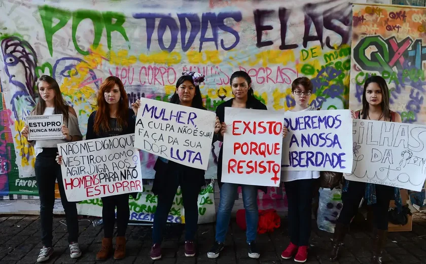 Cresce percentual de mulheres que relatam medo de ser estupradas