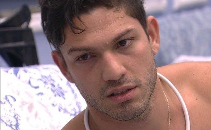 'BBB17': Luiz Felipe admite ter agredido ex-namorada: 'Puxei ela pelo cabelo