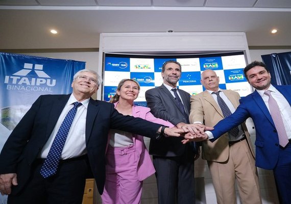 Ministros do Turismo do Mercosul discutem facilitação de fluxo de turistas nas fronteiras em seminário internacional