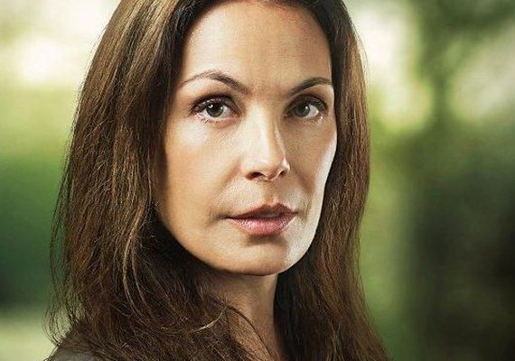 Globo reduz cenas de Carolina Ferraz em 'Belíssima', diz coluna