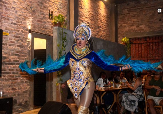 Drag Dinner Alagoas: Edição Halloween recebe atração internacional neste domingo (19) em Maceió