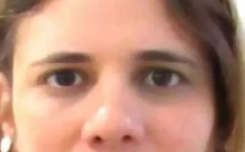 Professora é assassinada a facadas por aluno dentro de faculdade