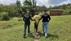 Homem que matou vizinho por ciúmes se esconde em Alagoas e acaba preso