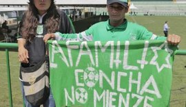 Torcedores do Atlético Nacional se unem à vigília na Arena Condá