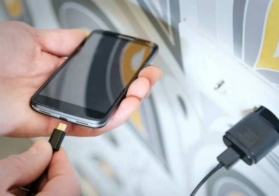 Primeira recarga de smartphone: tudo o que você precisa saber