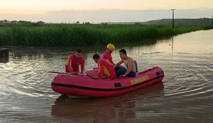Homem fica ilhado em casa de bombas de usina em Coruripe e é resgatado pelo Corpo de Bombeiros