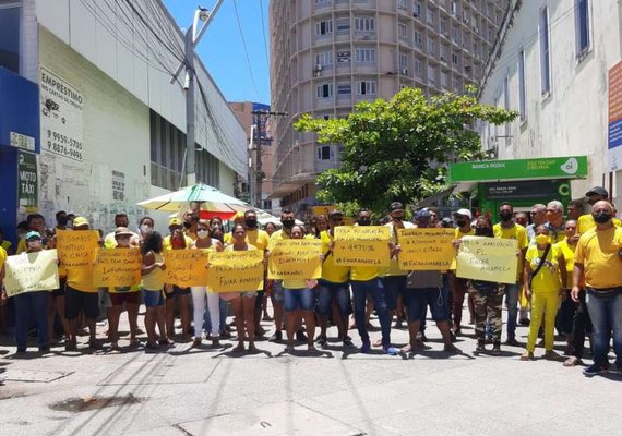 Para defender permanência no Calçadão do Comércio, ambulantes realizam ato